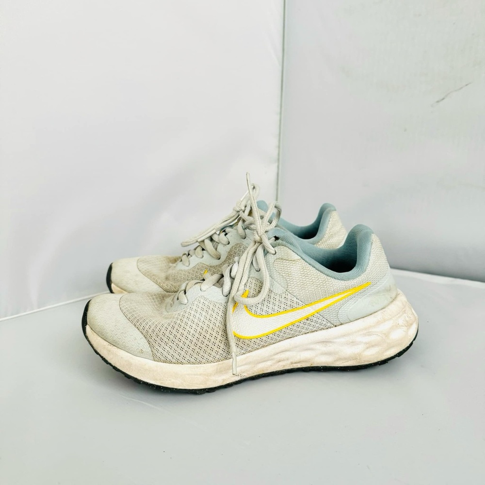 Nike Youth Revolution 6 Blue and Yellow Running Shoes Boys Size 3.5